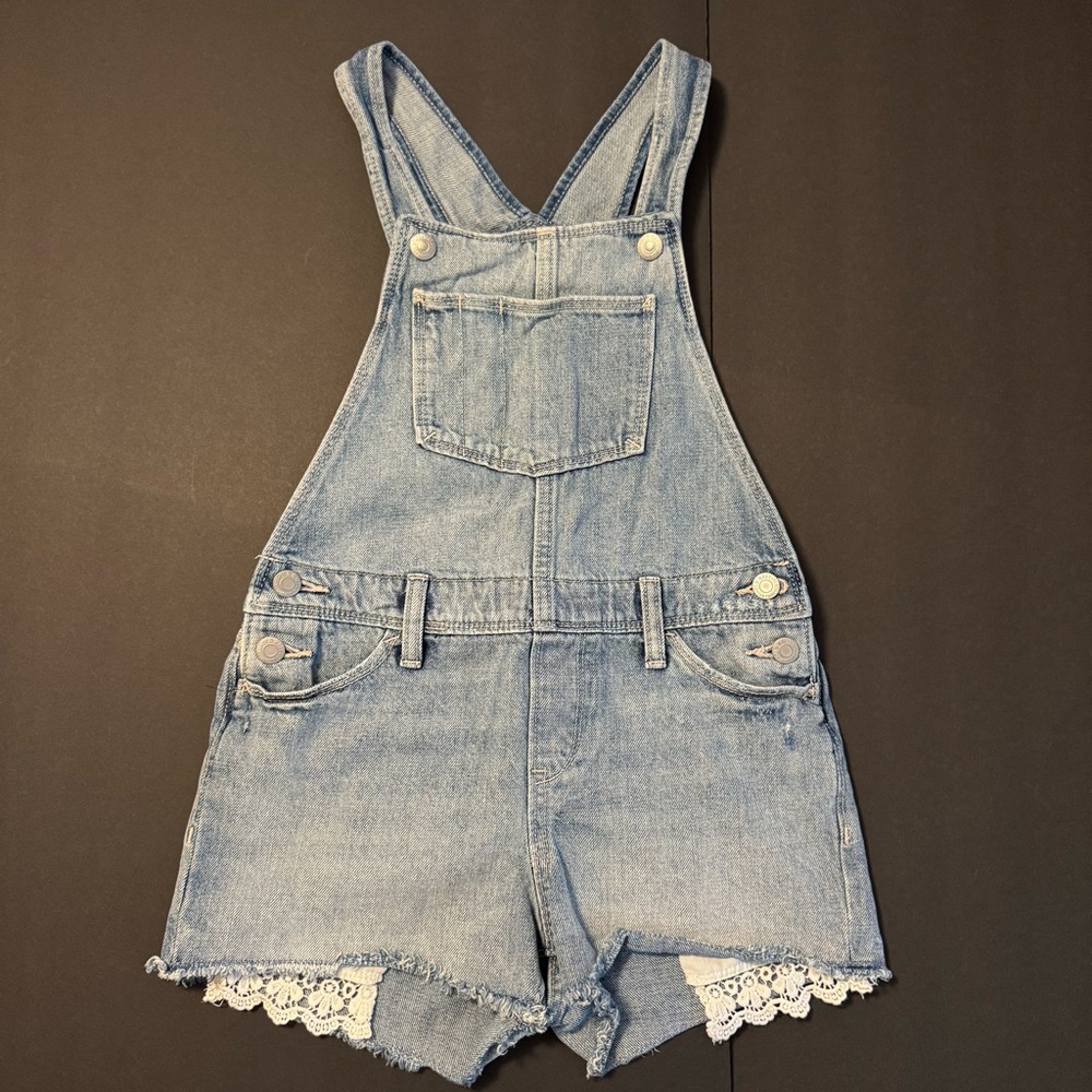Old Navy Denim Overall Shorts w/ Frayed Edge & Lace Pocket Trim. Sz 10/12